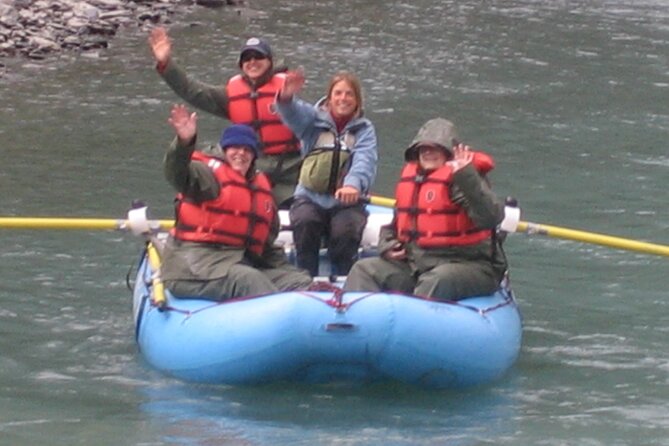 3-hour Turnagain Pass Rafting Float Trip from Hope Alaska - Why the guides matter on calm water