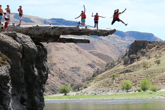 4 Days of Lower Salmon Canyons Rafting Experience - The guides make the long days easier