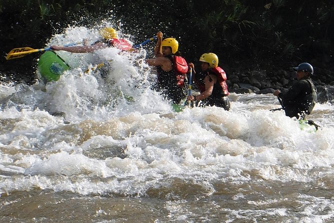Adventure and Fun River Rafting in Baños Ecuador - Getting ready with a complete set of equipment