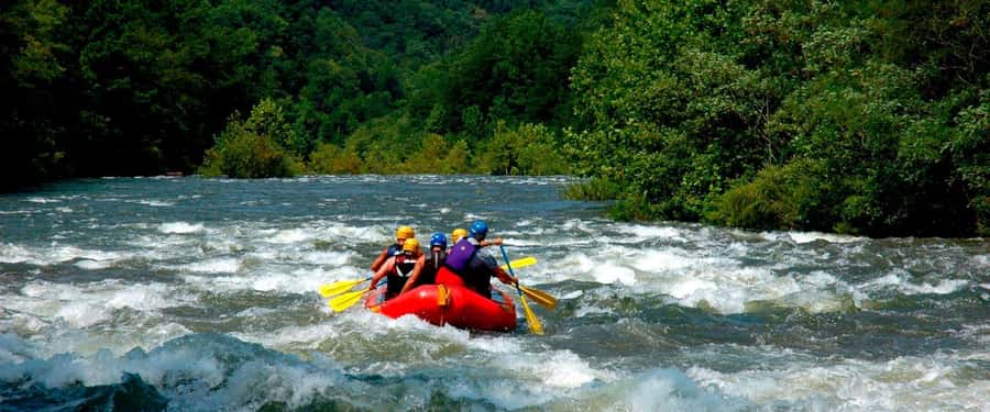 Arequipa: Rafting on the Chili River | Full adrenaline | - Who will enjoy this most