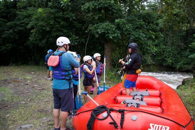 Awesome Fun Rafting Class 3 Balsa River 5-Hour Tour in La Fortuna - A traditional Costa Rican lunch after the river