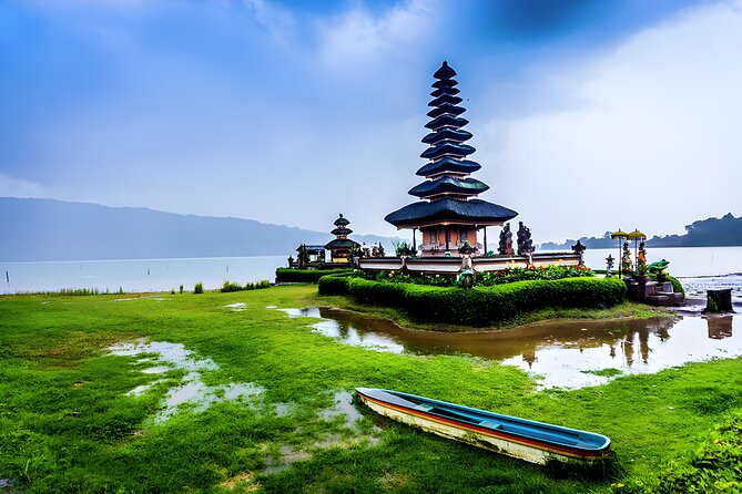 Ayung River Rafting and Ulun Danu Temple - Tanah Lot Temple Tour - Tanah Lot at sunset