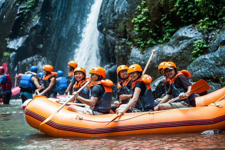 Bali: Ayung River Guided Rafting Adventure with Lunch - The steep path into the valley