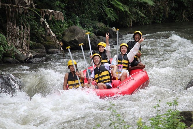 Bali Jungle Swing and White Water Rafting All Inclusive - What to wear and bring for the 400-step climb