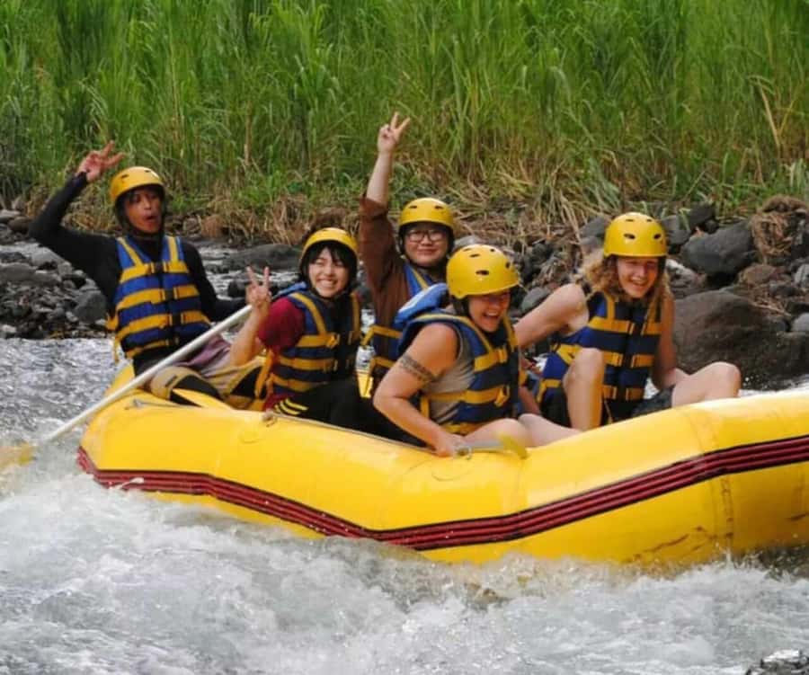 Bali: Telaga Waja White Water River Guided Rafting & Lunch - Two and a half hours on the Telaga Waja River