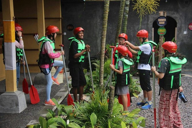 Bali White Water Rafting - Infinity - The break, shower, and change of clothes