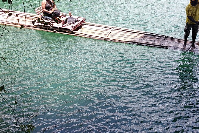 Bamboo Rafting and Boston Jerk Centre Tour in Portland Jamaica - Why the guide and captain matter