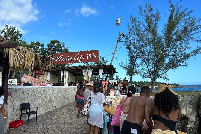 Bamboo Rafting and Rick Cafe Negril Private Tour - The road with your private driver