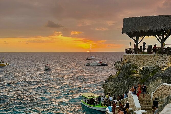 Bamboo Rafting, ATV & Ricks Cafe Combo Tour From Montego Bay - An hour at Rick’s Cafe