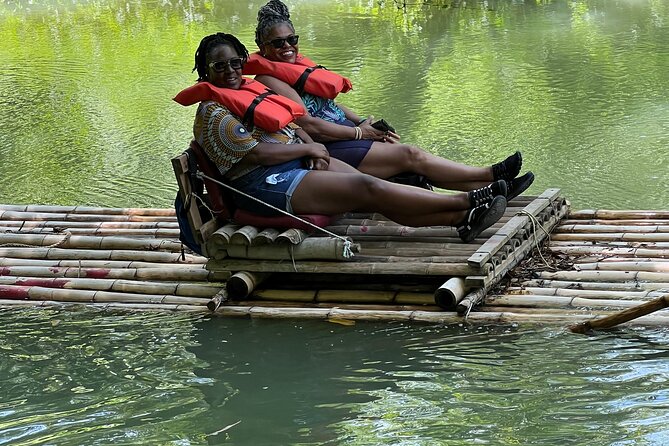 Bamboo Rafting & Clear Kayak Photoshoot Combo in Montego Bay - What to wear and bring for the water
