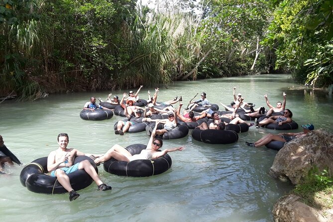 Bamboo Rafting & River Tubing Tour Ocho Rios(Entry Fee Included) - Meeting your raft captain on the White River