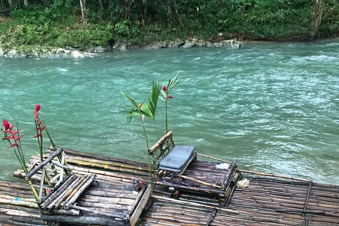 Bamboo Rafting with lime stone - Key points at a glance