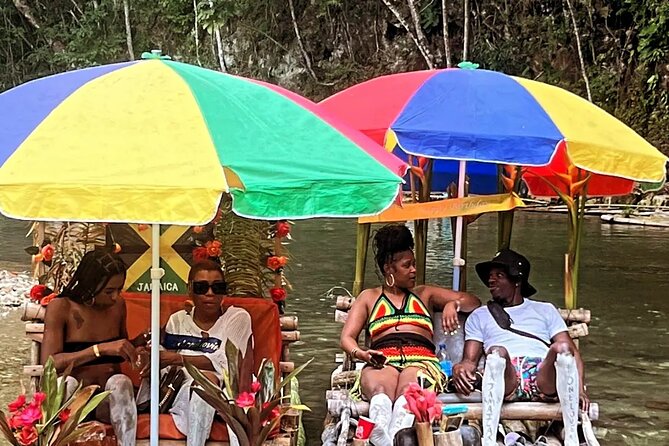 Bamboo rafting with Limestone Foot Massage free rum taste - What happens from Montego Bay to Lethe