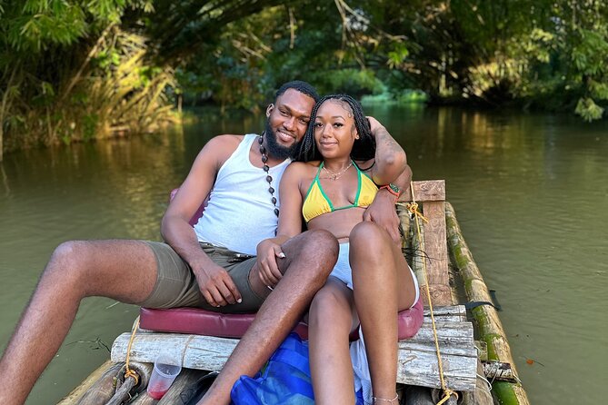 Bamboo rafting with limestone massage - The limestone foot rub, and what to expect