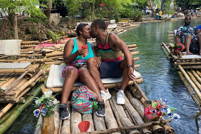 Bamboo River Rafting Experience from Ocho Rios - What the guides add to the day