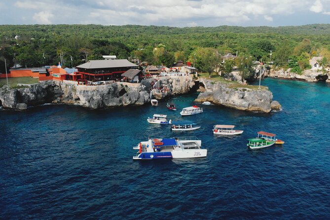 Bamboo River Rafting with Negril Ricks Cafe Visit - A quick taste of Negril’s Seven-Mile Beach