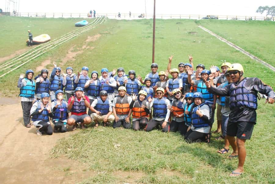 Bandung : Pangalengan River Rafting Adventure with Lunch - Starting at Rosemary Resto