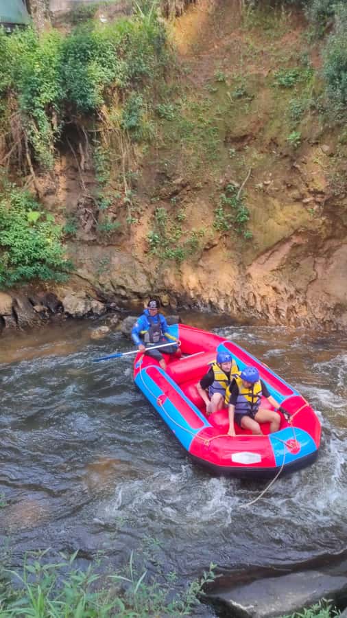 Bandung : Pangalengan River Rafting Adventure with Lunch - Rain, clothes, and what the river feels like