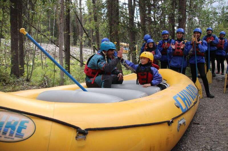 Banff: Afternoon Kananaskis River Whitewater Rafting Tour - What to bring and how to prepare