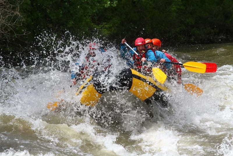 Blagoevgrad: Rafting on Struma River - The safety talk and first rapids