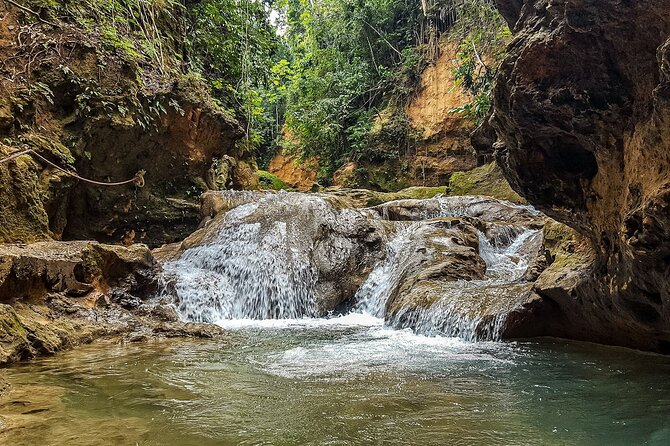 Blue Hole and River Rafting - Bamboo rafting on the White River