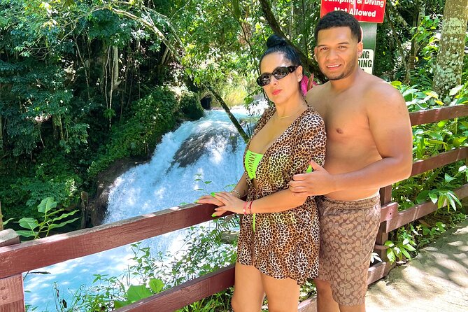 Blue Hole Waterfalls and Bamboo Rafting with Transportation - Small details that make the day easier