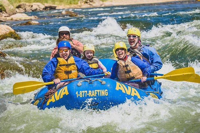 Browns Canyon Sizzler 6-Hour Whitewater Rafting Experience from Buena Vista - The Midday Chicken Fajita Stop