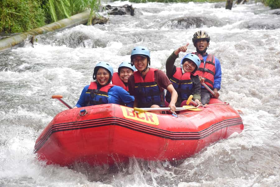 Bukit Cilli Rafting: Longest track rafting without stairs up - Lunch, changing rooms, and the useful extras