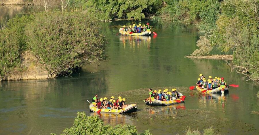 Calasparra: Almadenes Canyon Rafting with Caves and Rock Art - The first stretch through the Segura River canyon