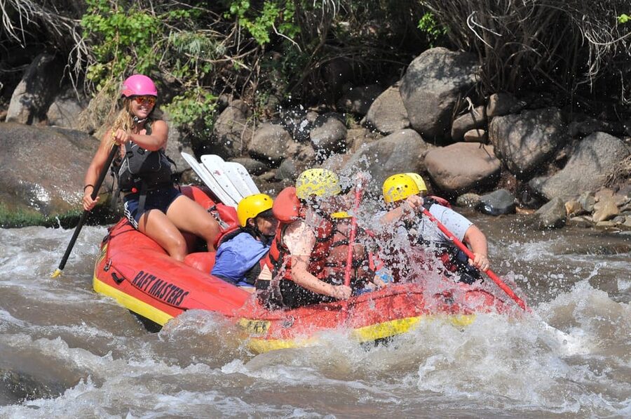 Cañon City: Bighorn Rafting With Lunch, Wetsuit and Photos - Who will get the most from this trip