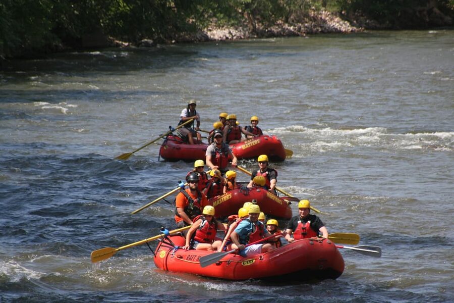 Cañon City: Family Float Rafting With Lunch, Photo & Wetsuit - Who should book this float?