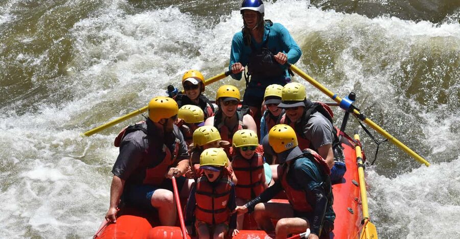 Cañon City: Family Float Rafting With Lunch, Photo & Wetsuit - The short bus ride to the river