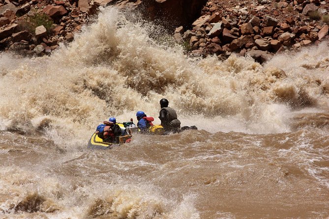 Cataract Canyon Rafting Adventure from Moab - From Moab at 7:00 a.m. to the river put-in
