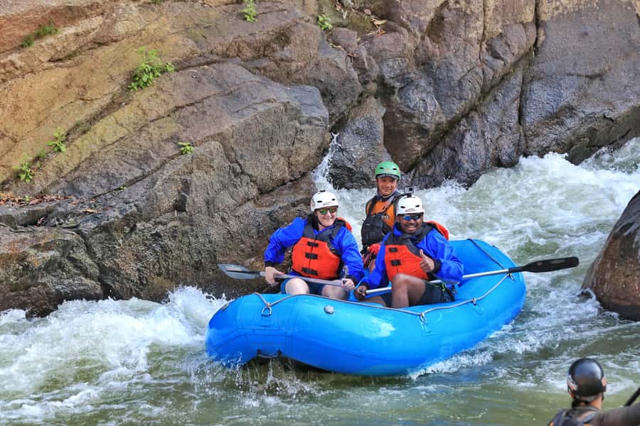 Chiang Mai: Mae Taeng River White Water Rafting - Lunch and the practical comforts