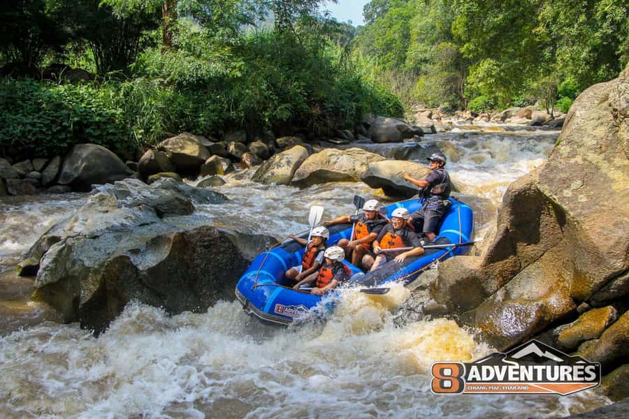 Chiang Mai: Mae Taeng River White Water Rafting - Base camp: lockers, practice, and a clear safety talk