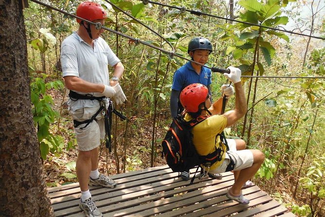Chiang Mai Zipline White Water Rafting and Elephant Sanctuary - White-water rafting for about 80 minutes