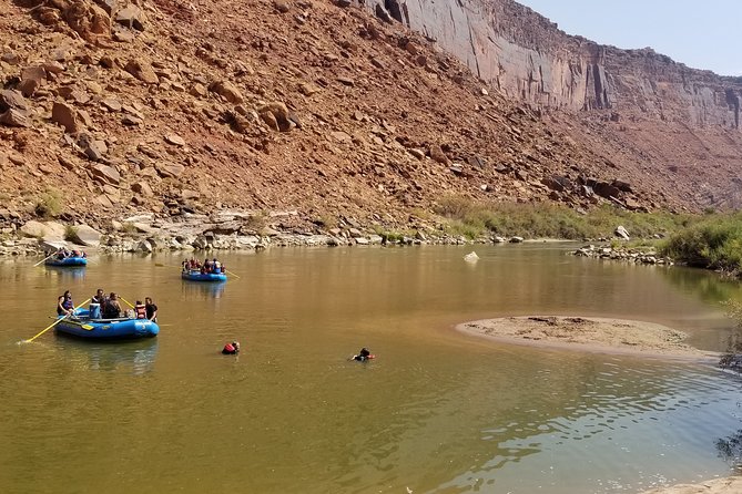 Colorado River Rafting: Half-Day Morning at Fisher Towers - Who should book this experience