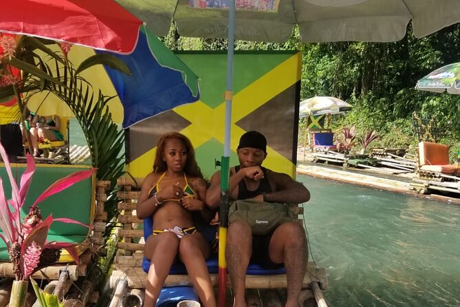 Customized Bamboo Rafting Limestone Massage with Coconut Water - The 30 to 45 minute shopping stop