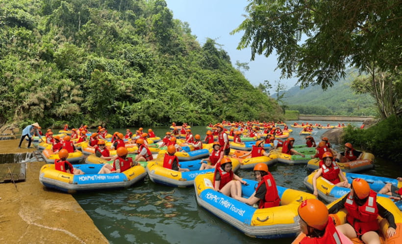 Da Nang: Hoa Phu Thanh Rafting Ticket - What the day at the park can look like