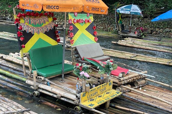 Dunn River Falls and Bamboo River Rafting in Ocho Rios Jamaica. - A slow start on the White River