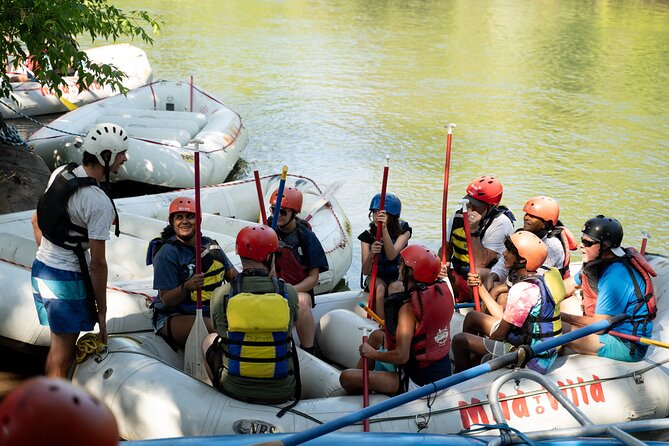 Durango 1/4 Day Rafting Trip - Lower Animas River - On the Lower Animas: friendly rapids and one stronger hit