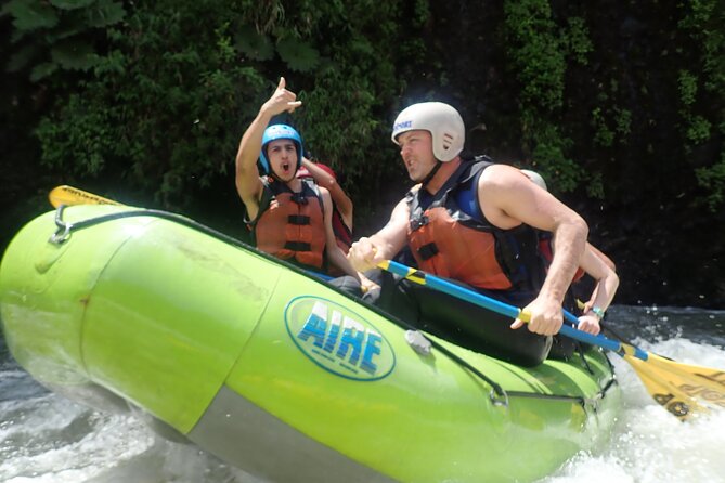 Extreme Rafting in Baños de Agua Santa Level III and IV+ - Lunch after the rapids