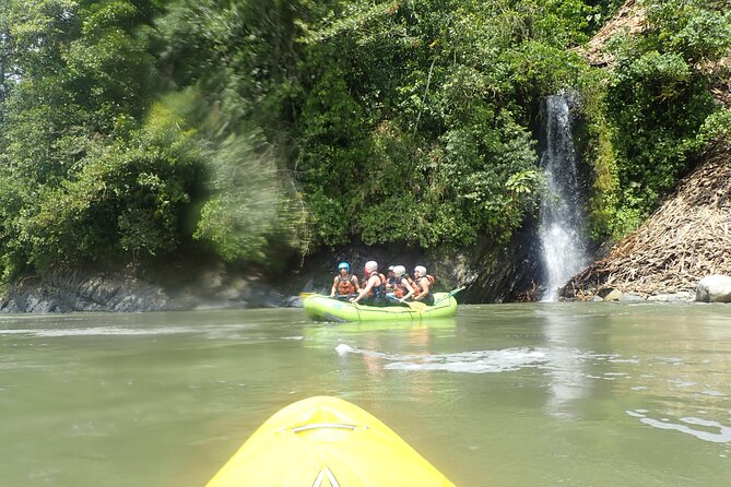 Extreme Rafting in Baños de Agua Santa Level III and IV+ - Who should choose this rafting trip