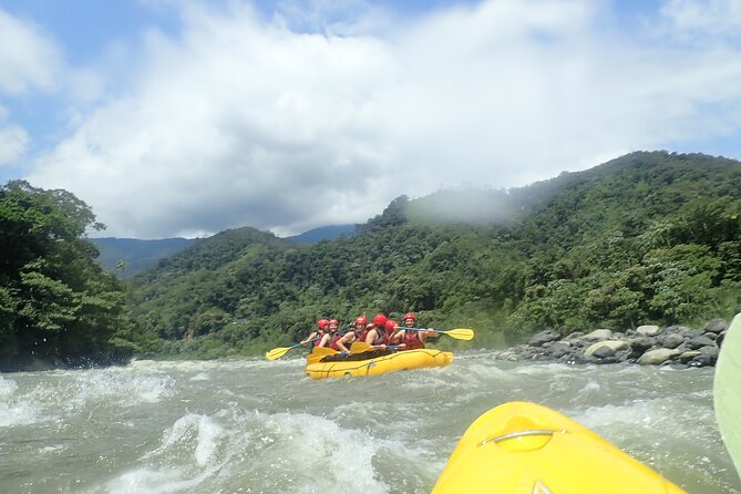 Extreme Rafting in Baños de Agua Santa Level III and IV+ - Getting fitted for the river
