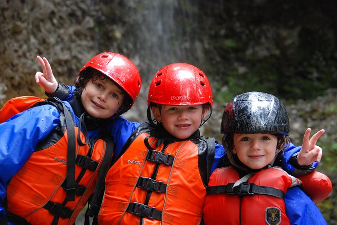 Family Friendly Whitewater Rafting - Rafting the Clearwater River in Wells Gray Provincial Park