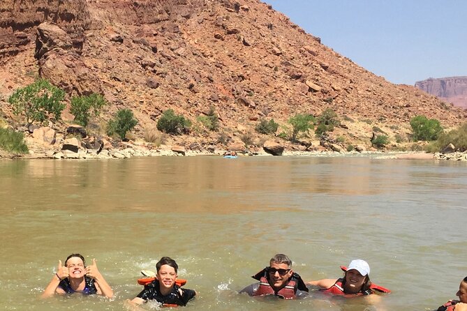 Fisher Towers Half-Day Rafting Day Trip from Moab - A four-hour schedule and group size of up to 40
