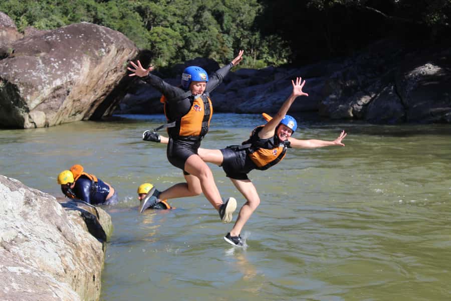 Florianópolis: RAFTING AVENTURA - Five kilometers and 14 rapids