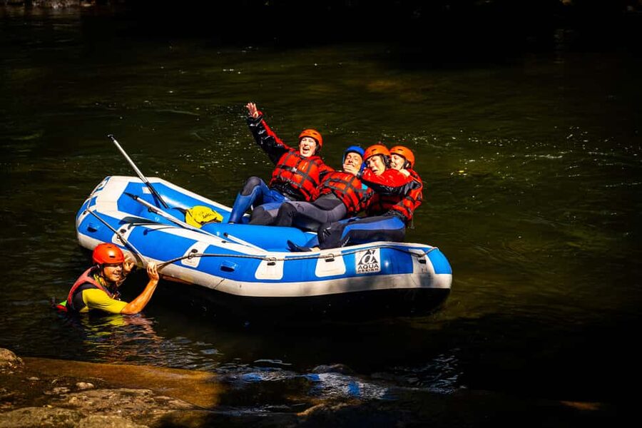 Foix: Family-Friendly Rafting Adventure on the Ariège River - Starting gently on the Ariège River
