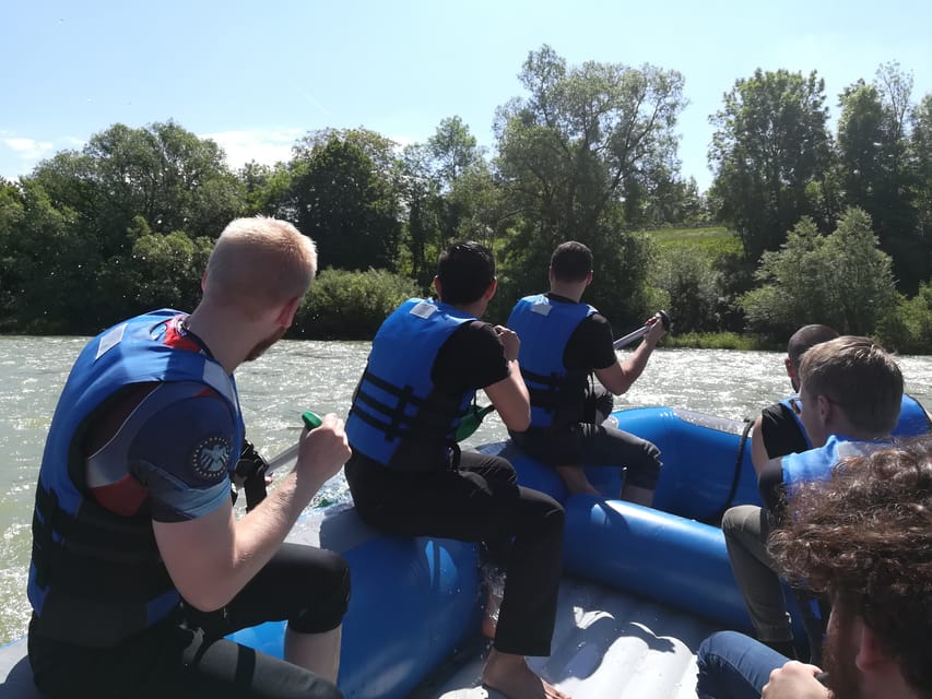 Freiburg and Basel: Rafting Tour on the River Rhine - Meeting near the Rhine and arranging the return