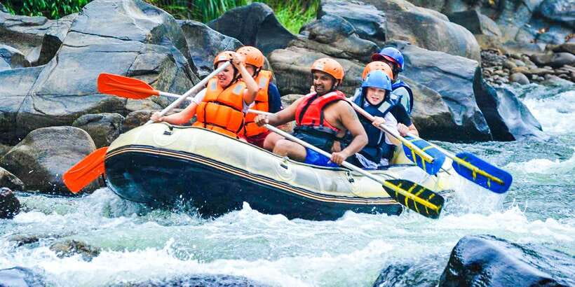 From Colombo: Adventure water Rafting In Kitulgala Day tour - Practical packing advice